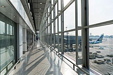 多人在线战术竞技游戏《巨兽战争：狂暴版》即将开启内部测试